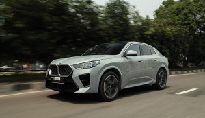 BMW iX2: SUV Stance, Sedan Performance BMW iX2: SUV Stance, Sedan Performance