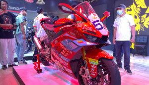 ZXMoto ZX820RR Launched at Rs 38 Lakh: 818cc Three-Cylinder Supersport Enters Nepal