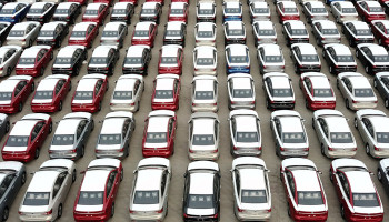 China Excludes Electric Vehicles from Strategic Industries in 2026-2030 Plan