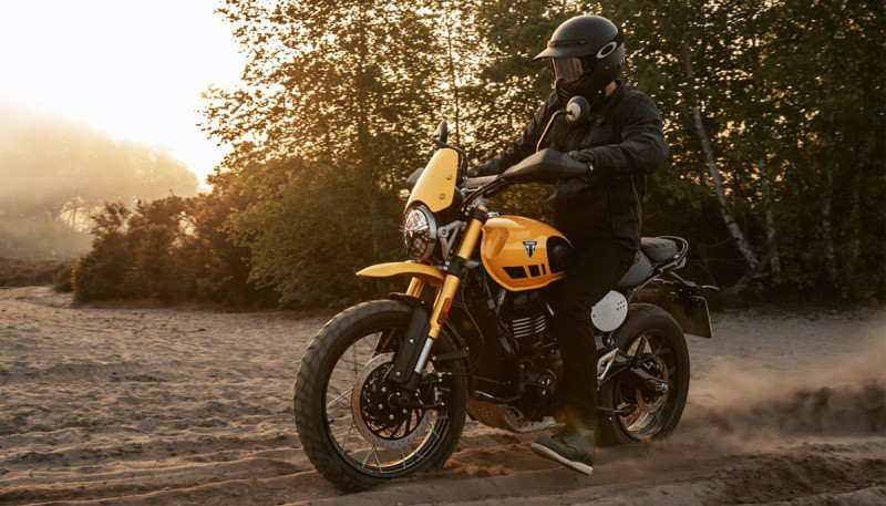 Triumph Scrambler 400 XC Launched in India with Off-Road Upgrades