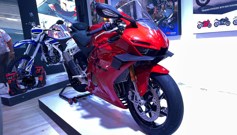 ZXMoto 500RR Launched in Nepal at Rs 16.95 Lakh: 470cc Inline-Four Supersport with 84 HP