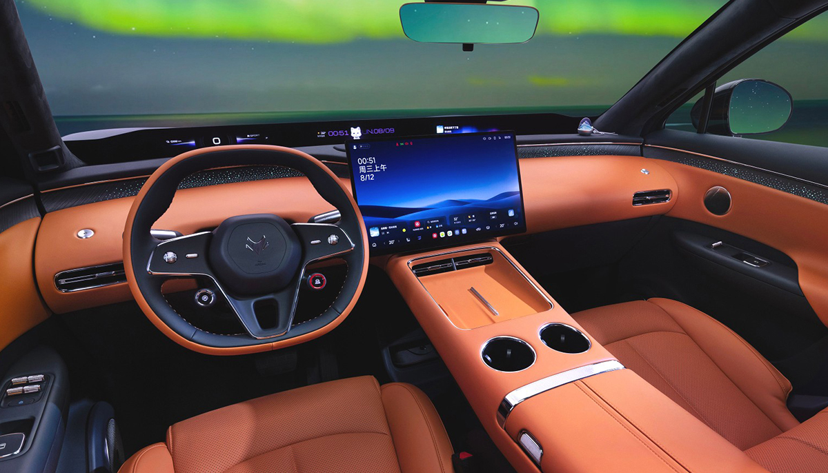 Arcfox-Alpha-T7-China-Interior-1788947666.jpg