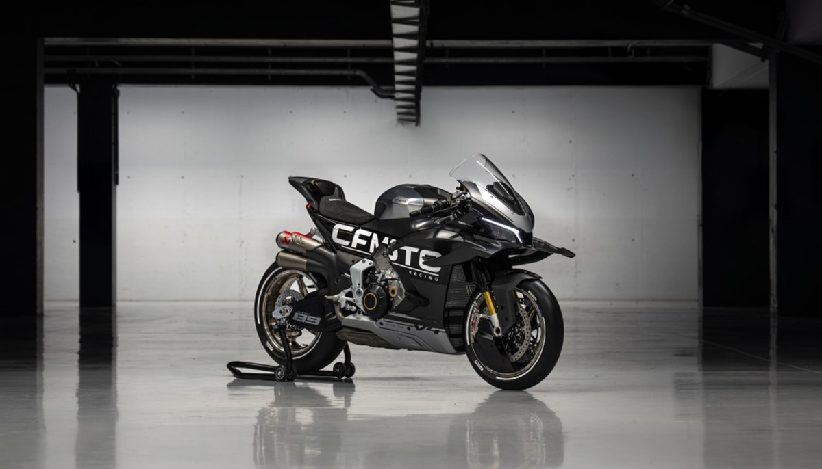 CFMOTO-V4-SR-RR-EICMA-2O25-1-1762329333.jpg