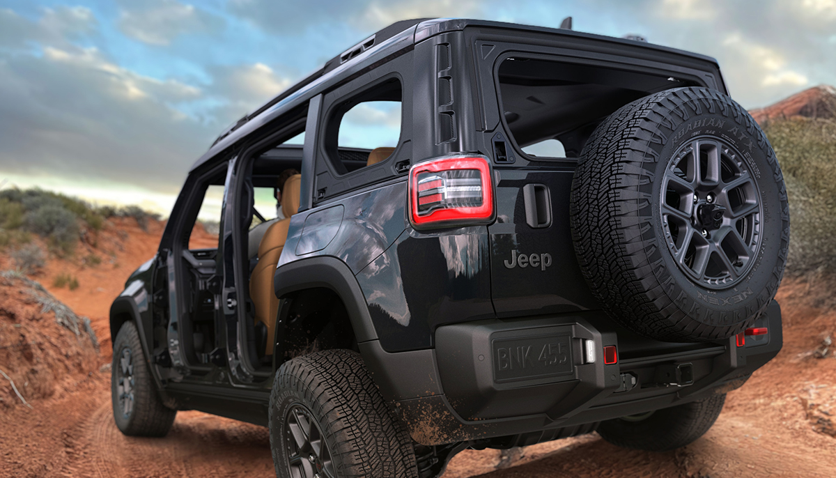 Jeep-recon-ev-3-1763555679.jpg