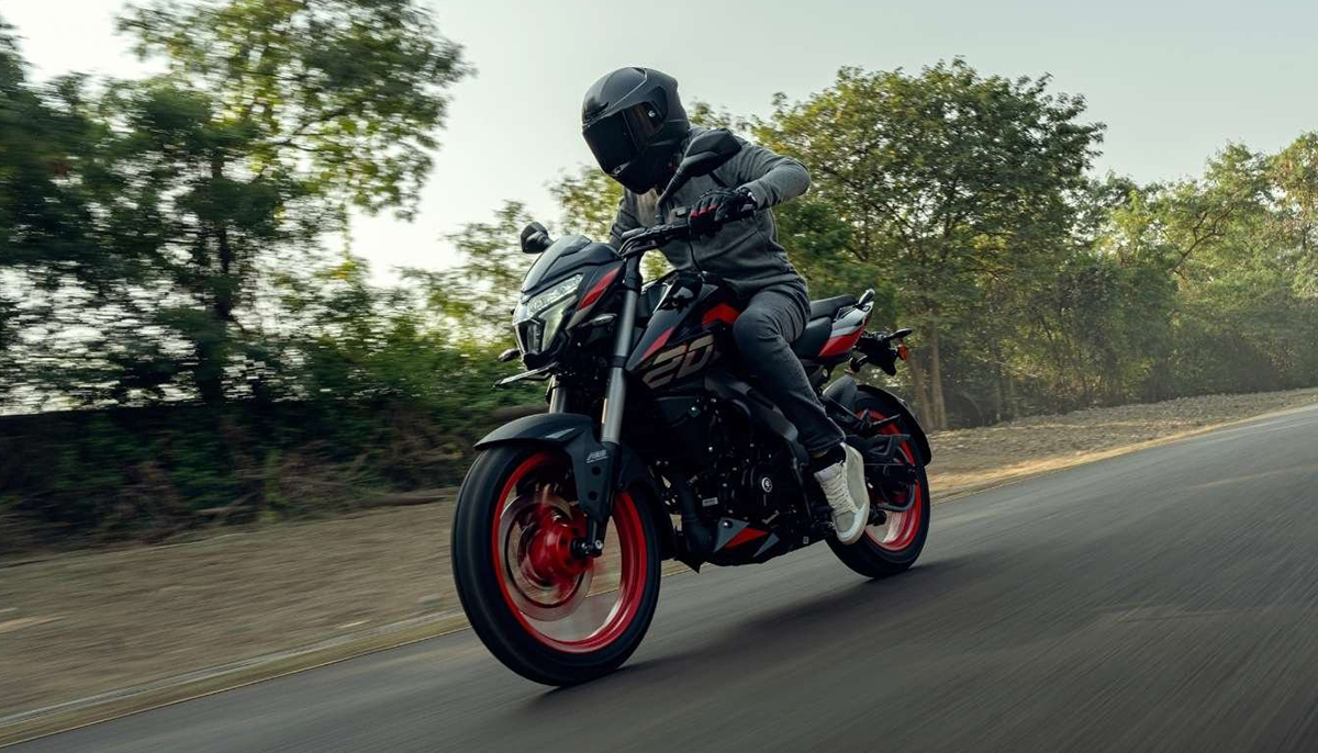New-Bajaj-Pulsar-NS200-India-2-1793002666.jpg