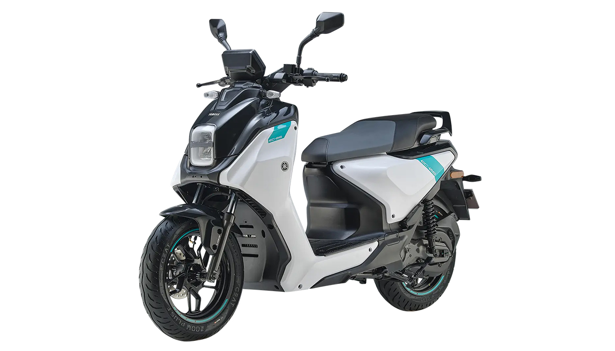 Yamaha-EC-06-Electric-Scooter-India-2-1770099061.jpg