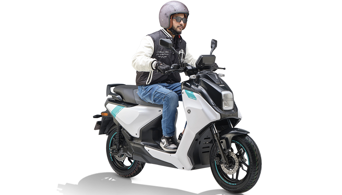 Yamaha-EC-06-Electric-Scooter-India-5-1770099250.jpg