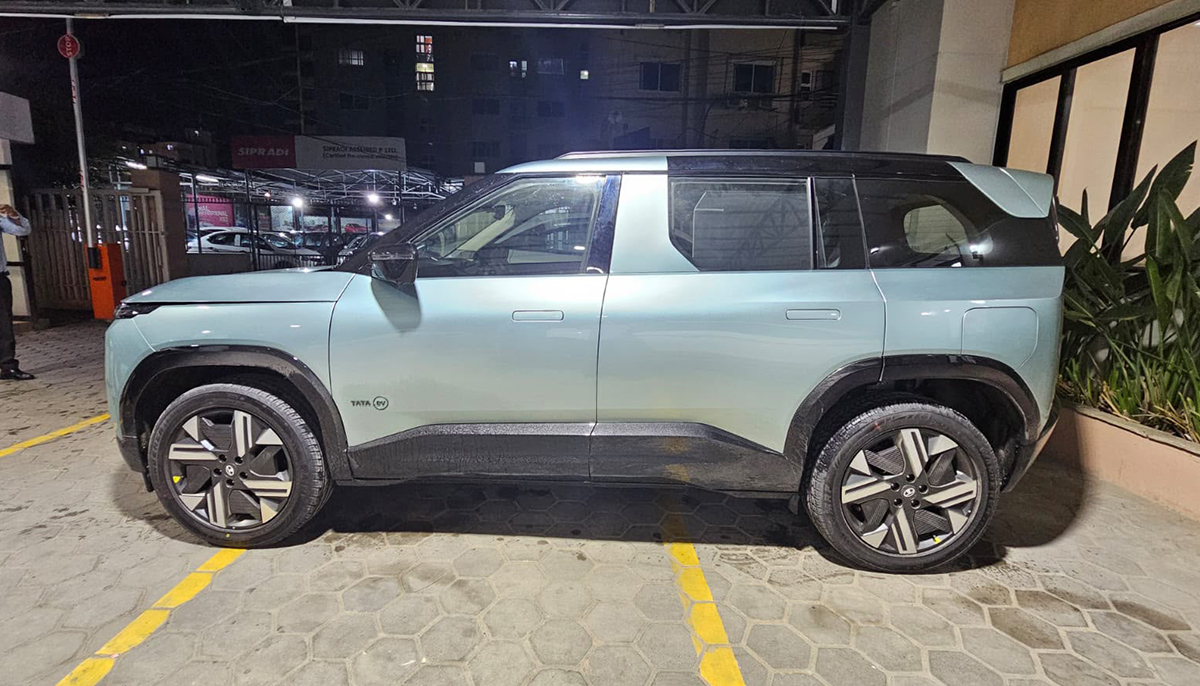 tata-sierra-ev-spotted-nepal-3-1787143625.jpg